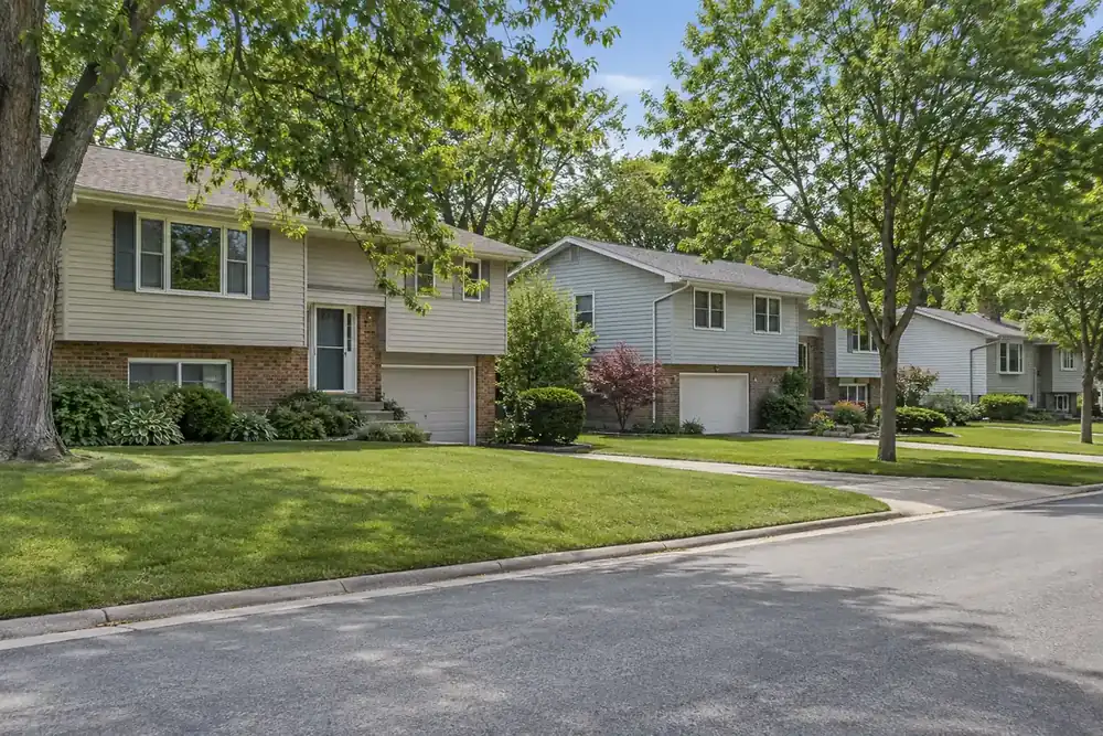 Illustration of a typical residential street in the Crystal Lake, IL area