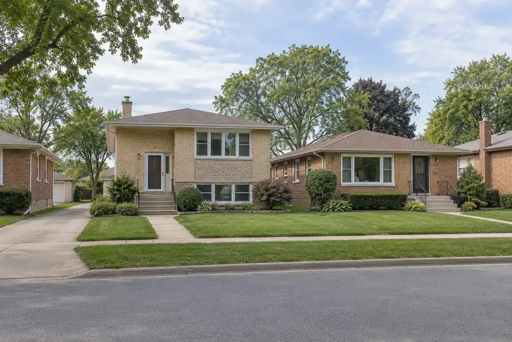 Illustration of a typical residential street in the Niles, IL area